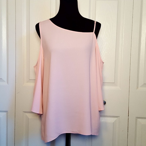 1. State Rayon Asymmetrical Cold Shoulder Top - Picture 2 of 8